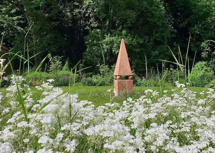 In Der Sana Mit Grossem Garten *